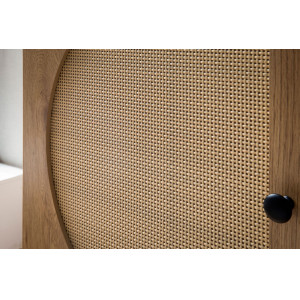 CANE modern komód  rattan hatású fronttal - 140 cm – tölgy